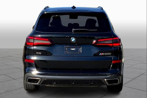 2023 BMW X5 M50i
