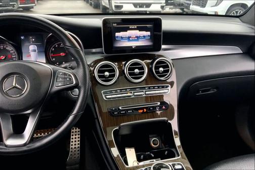 2019 Mercedes-Benz GLC 300 4MATIC