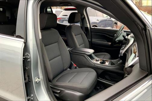 2023 GMC Acadia AWD SLE