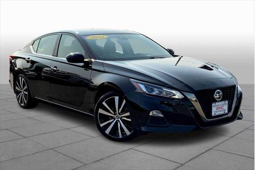 2022 Nissan Altima SR FWD