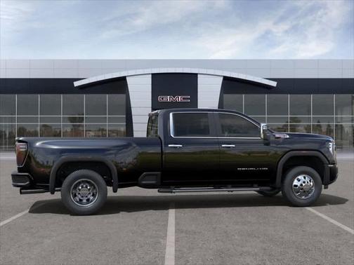 2025 GMC Sierra 3500 Denali