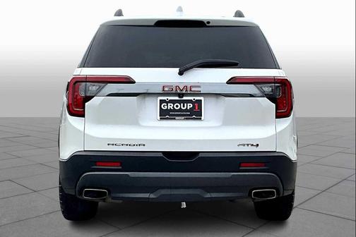 2022 GMC Acadia AT4