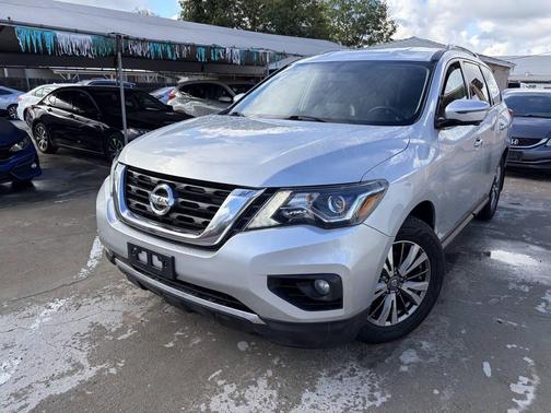 2019 Nissan Pathfinder S 4dr SUV