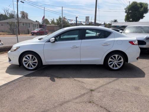 Bellanova White Pearl 2018 Acura ILX Base