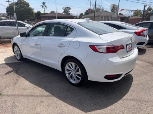 Bellanova White Pearl 2018 Acura ILX Base