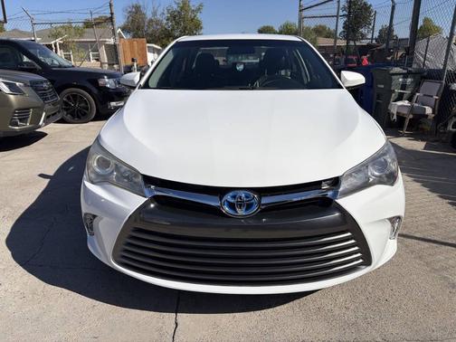2017 Toyota Camry Hybrid SE