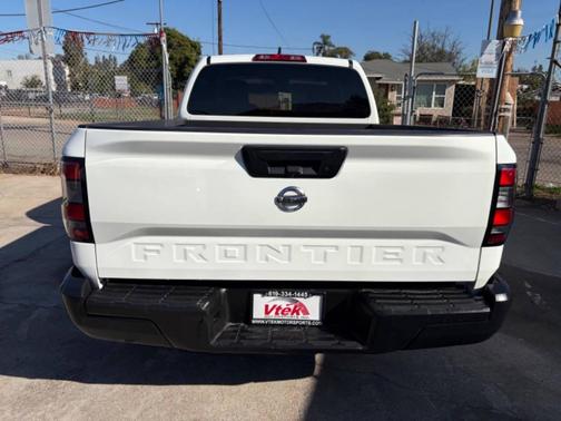2024 Nissan Frontier S