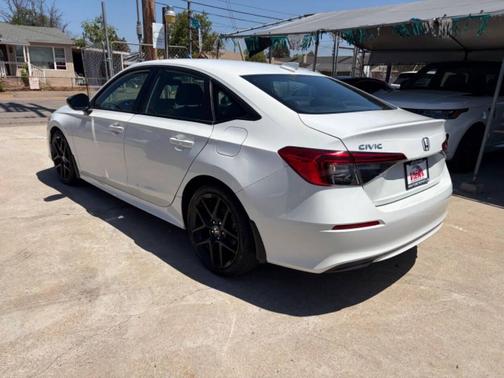 White 2022 Honda Civic Sport