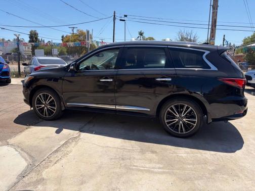 Black 2017 INFINITI QX60 Base