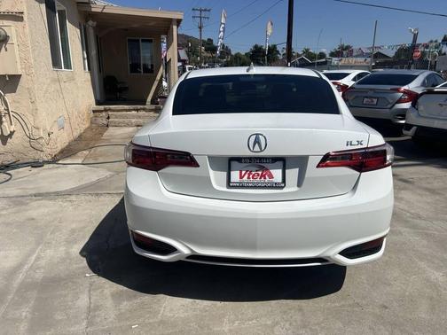 2017 Acura ILX Technology Plus Package