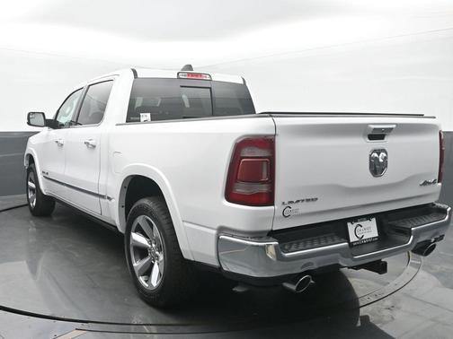 Bright White Clearcoat 2021 RAM 1500 Limited