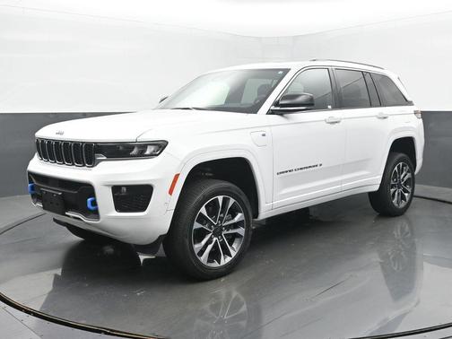 2022 Jeep Grand Cherokee 4xe Overland