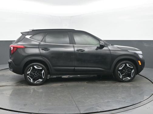 2025 Kia Seltos SX