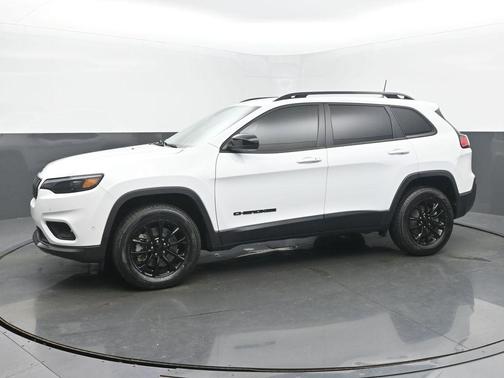 2023 Jeep Cherokee Altitude Lux