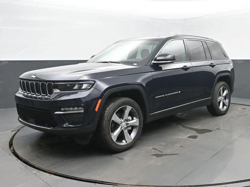 Midnight Sky 2024 Jeep Grand Cherokee Limited