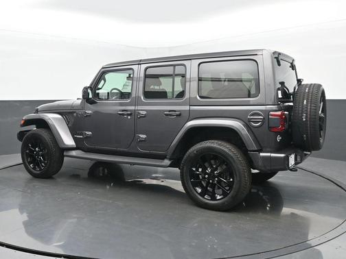 2021 Jeep Wrangler Unlimited Sahara Altitude