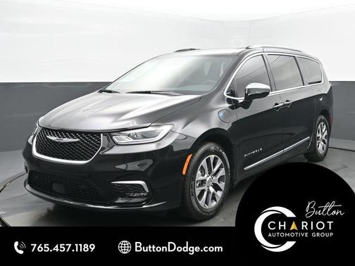 2025 Chrysler Pacifica Hybrid Pinnacle