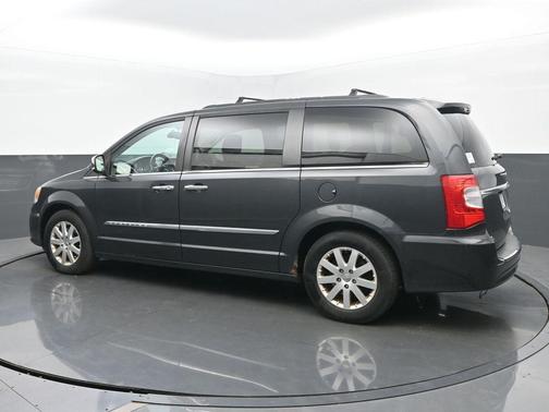 2012 Chrysler Town & Country Touring-L