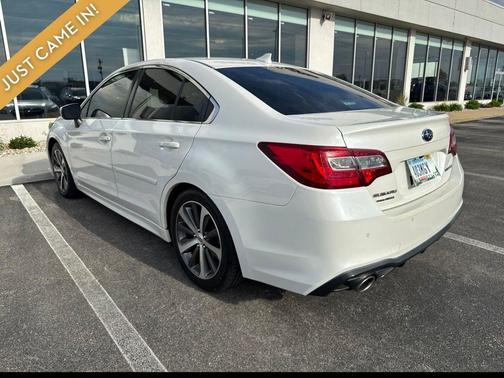 White 2019 Subaru Legacy 2.5i Limited