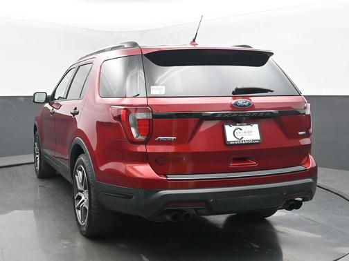 2018 Ford Explorer sport