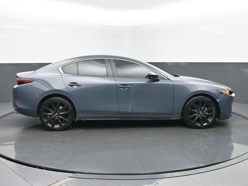 2023 Mazda Mazda3 2.5 S Carbon Edition