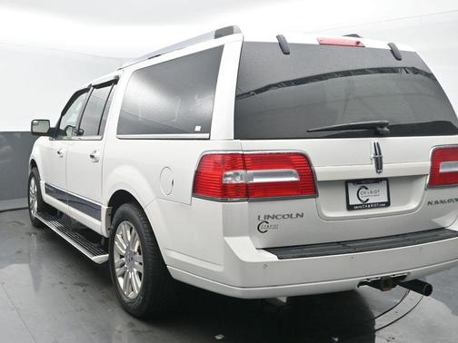 2013 Lincoln Navigator L