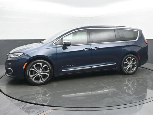 2024 Chrysler Pacifica Pinnacle