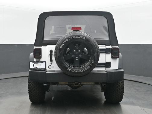 Bright White Clearcoat 2016 Jeep Wrangler Sport