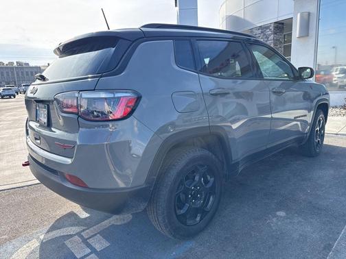 2023 Jeep Compass Trailhawk