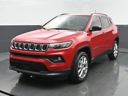 2023 Jeep Compass Latitude Lux