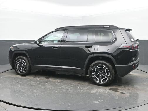 2026 Jeep Cherokee LAREDO/LIMITED