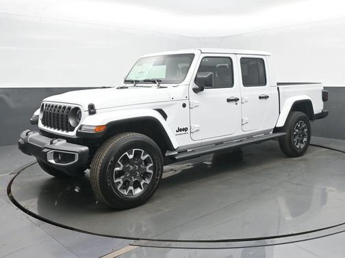Bright White Clearcoat 2026 Jeep Gladiator Sport