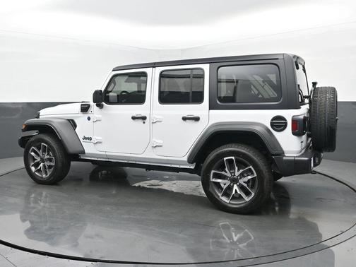 2025 Jeep Wrangler 4xe Sport