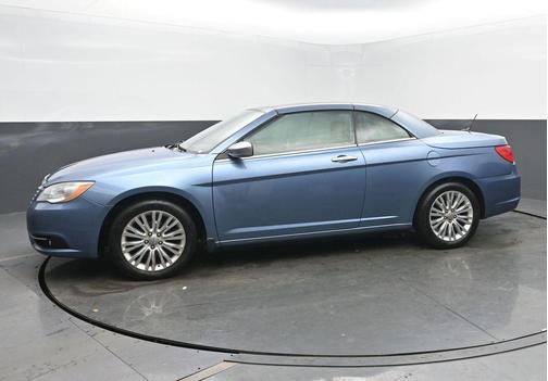 2011 Chrysler 200 Limited