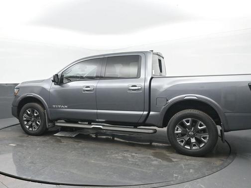 2023 Nissan Titan Platinum Reserve