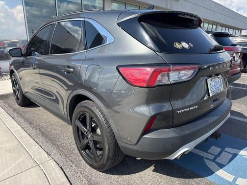 2020 Ford Escape Titanium