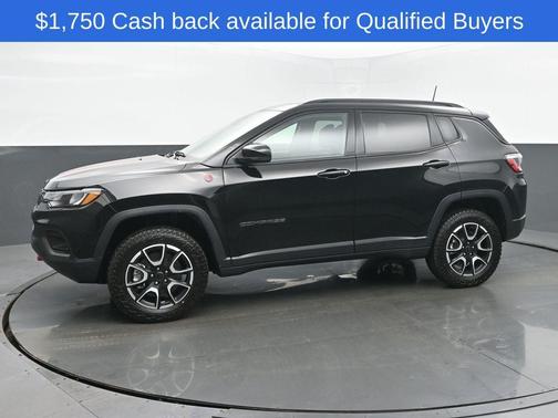 Diamond Black 2026 Jeep Compass Trailhawk