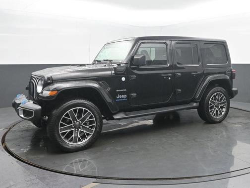 Black Clearcoat 2023 Jeep Wrangler 4xe Sahara