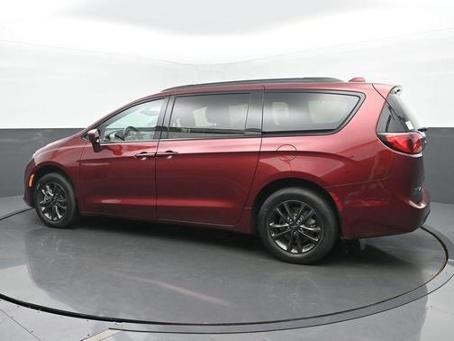 2020 Chrysler Pacifica Launch Edition
