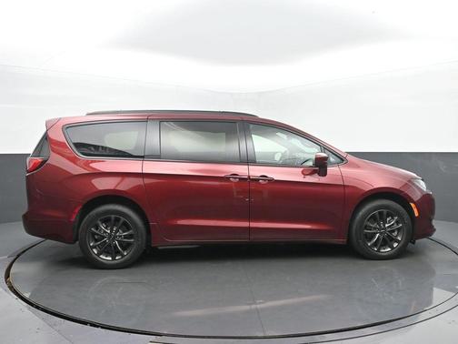 2020 Chrysler Pacifica Launch Edition