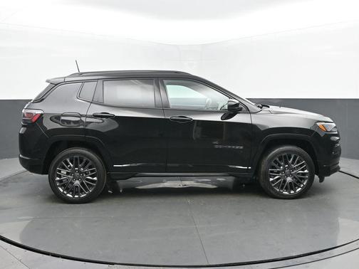 2023 Jeep Compass Altitude