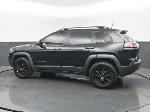 Diamond Black 2019 Jeep Cherokee Trailhawk