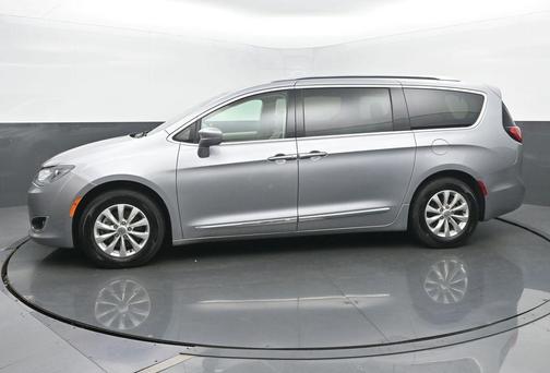 2018 Chrysler Pacifica Touring-L Plus