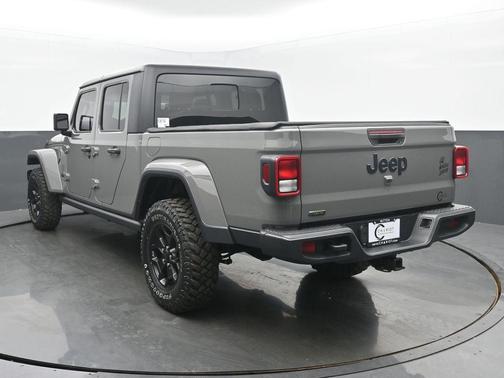 Sting Gray Clearcoat 2022 Jeep Gladiator Sport
