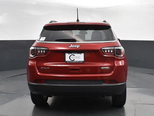2024 Jeep Compass Latitude Lux