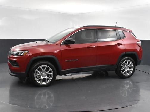 2024 Jeep Compass Latitude Lux