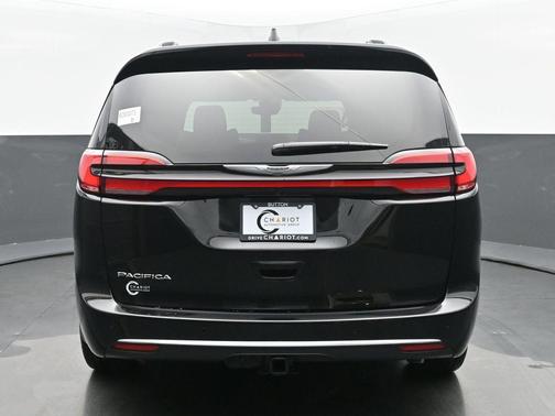 2025 Chrysler Pacifica Pinnacle