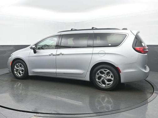 Silver Mist Clearcoat 2023 Chrysler Pacifica Limited