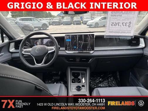 2025 Volkswagen Tiguan 2.0T SE 4MOTION