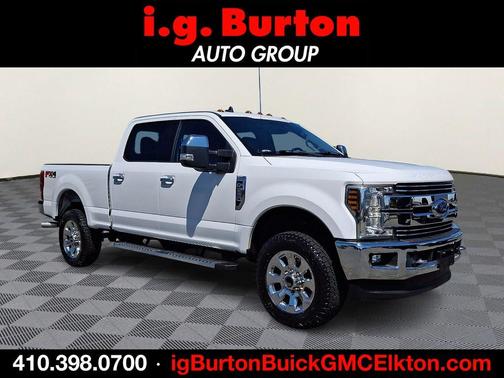 Oxford White 2019 Ford F-250 Lariat